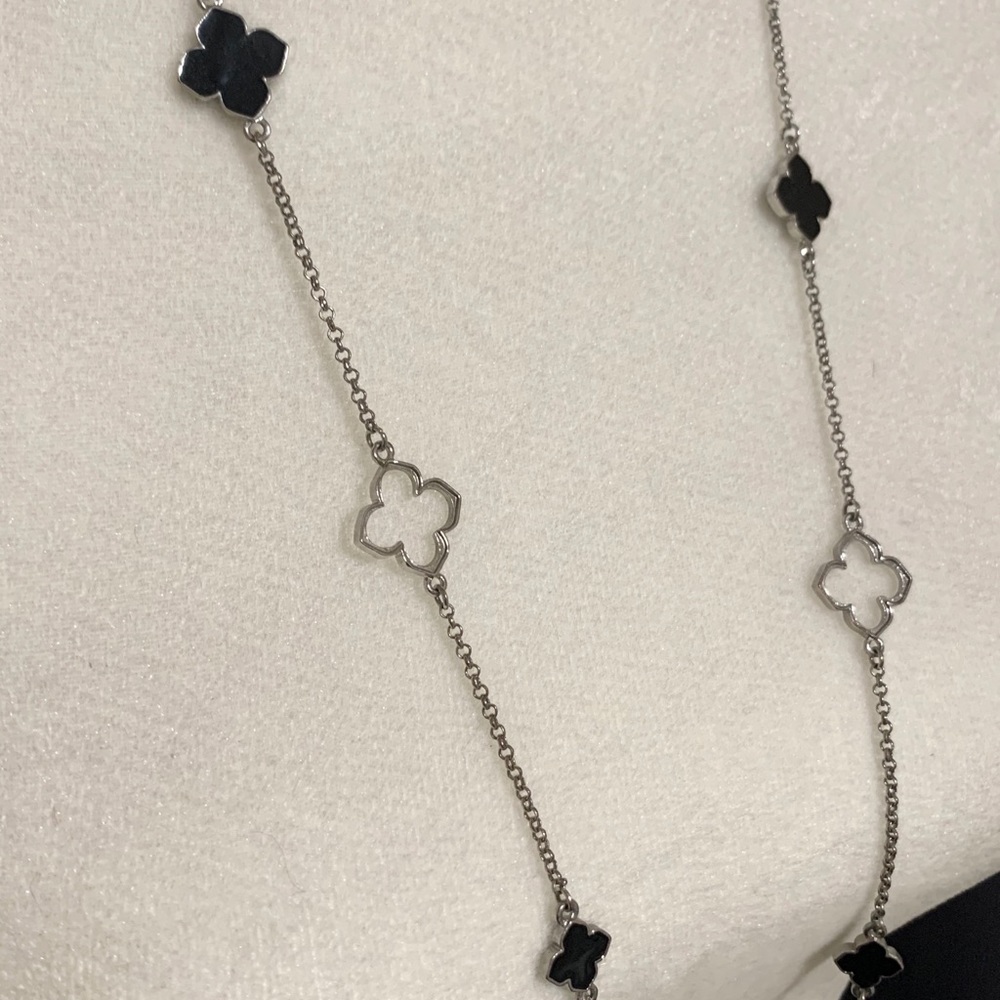 Long clover necklaces - Picture 2 of 7